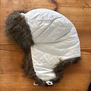 Eddie Bauer White and Brown Quilted Trapper Hat